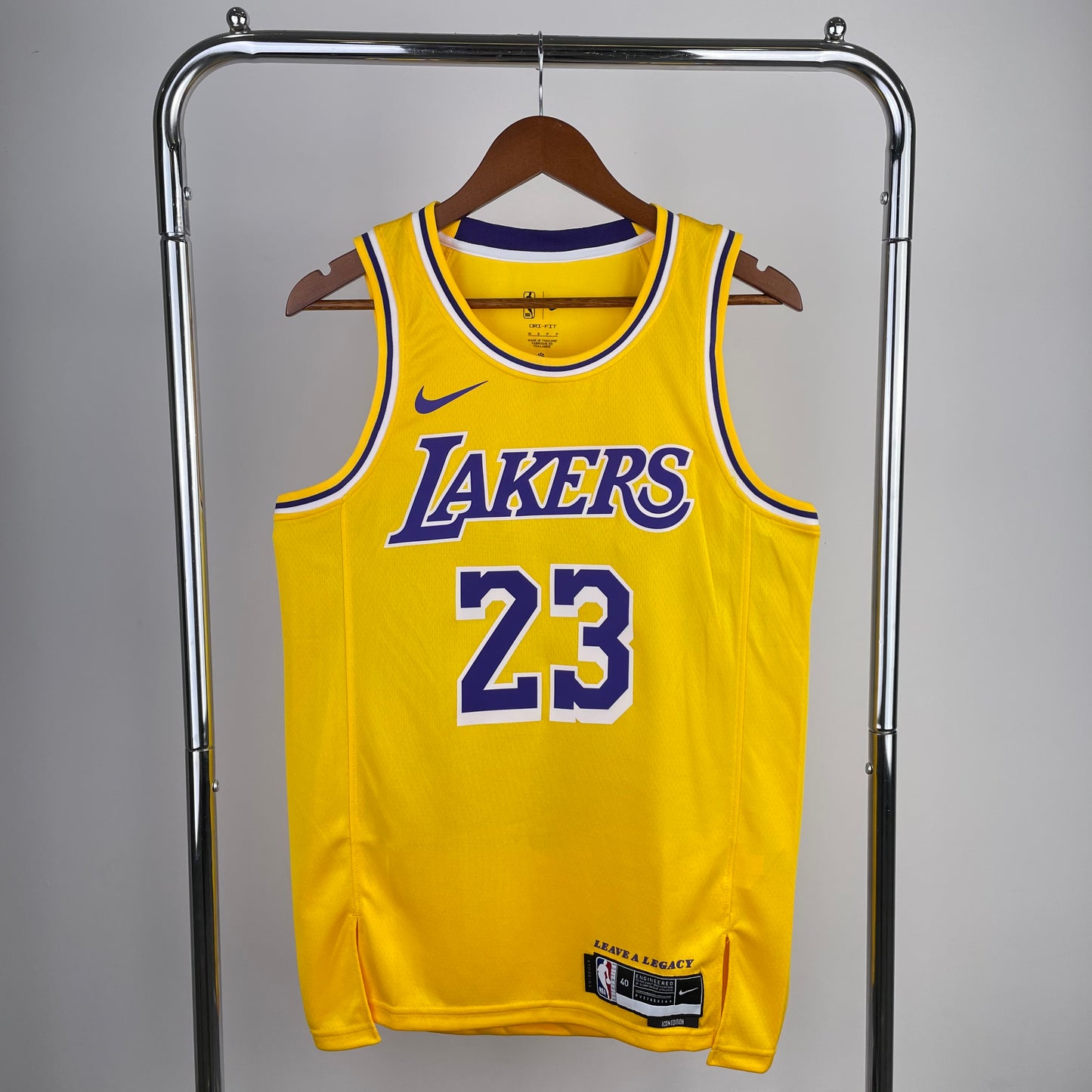 גופיית NBA לברון ג׳יימס צהובה בלוס אנג׳לס לייקרס