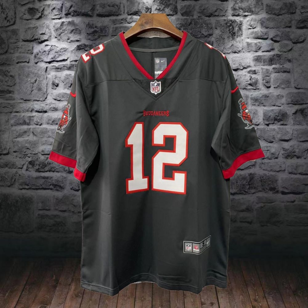 חולצת NFL של טום בריידי במדי טמפה ביי באקנירס