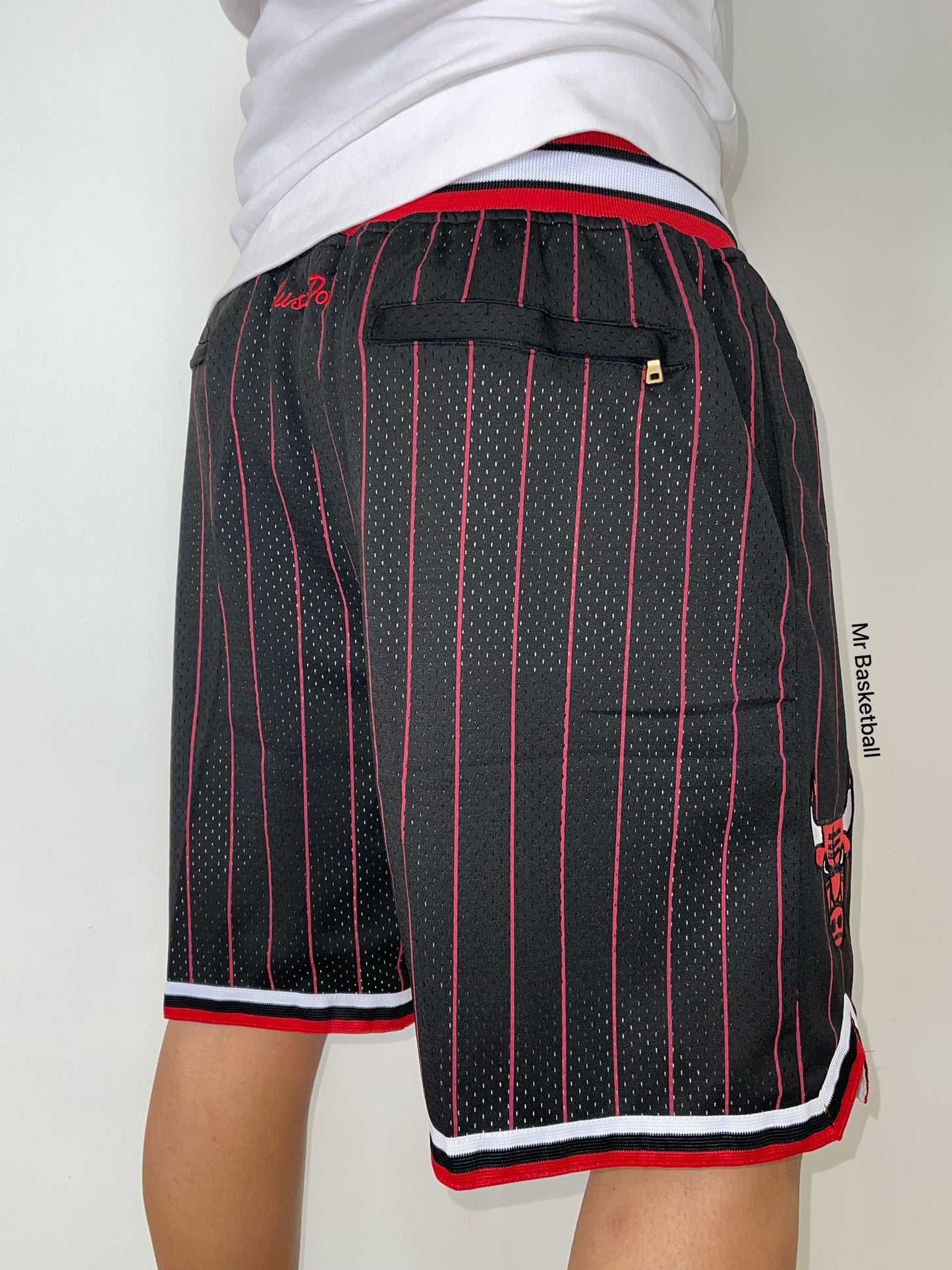 מכנס NBA שיקגו בולס שחור פסים JUST DON