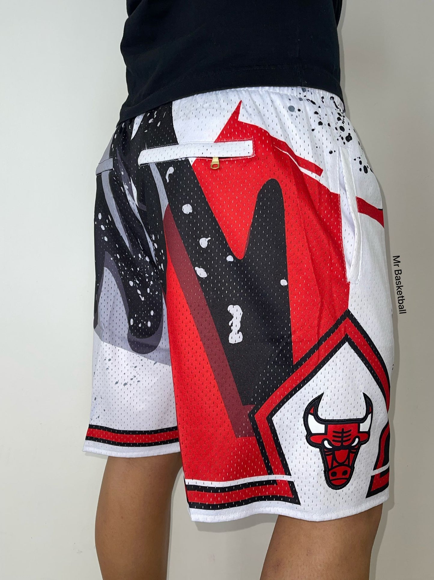 מכנס NBA שיקגו בולס אדום לבן שחור JUST DON