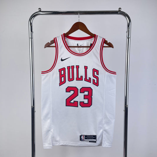 גופיית NBA מייקל ג׳ורדן לבנה בשיקגו בולס