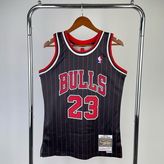 גופיית NBA מייקל ג׳ורדן שחורה בשיקגו בולס