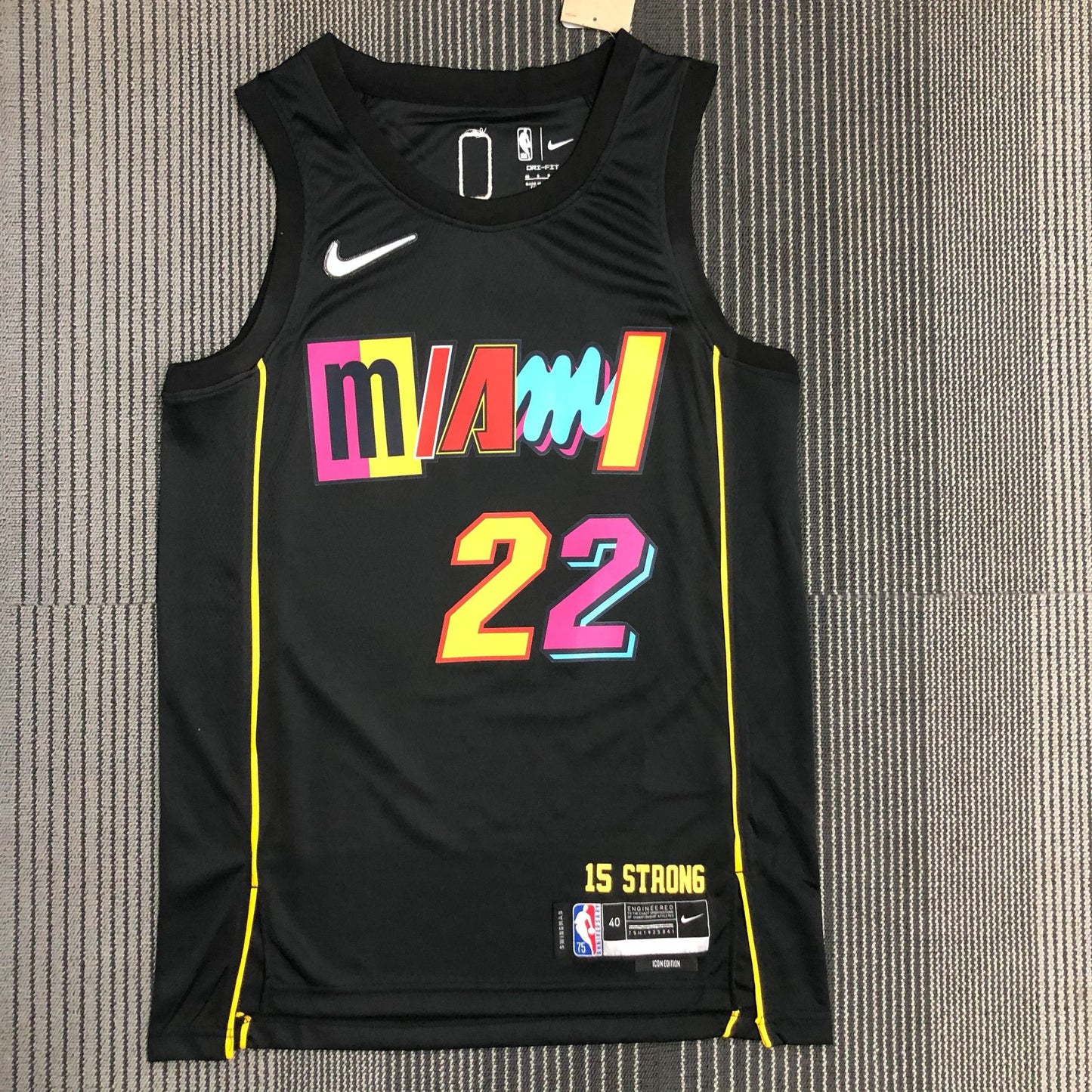 גופיית NBA ג'ימי באטלר שחורה מיאמי היט